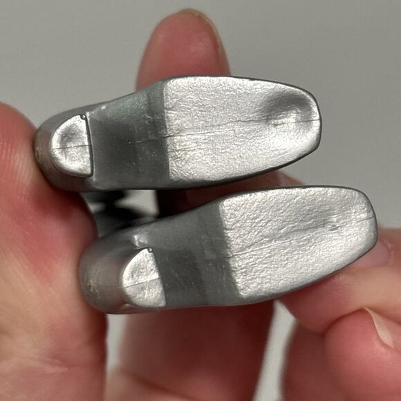 MATTEL Barbie Fashion Fever Silver Replacement Boots - Picture 5 of 5